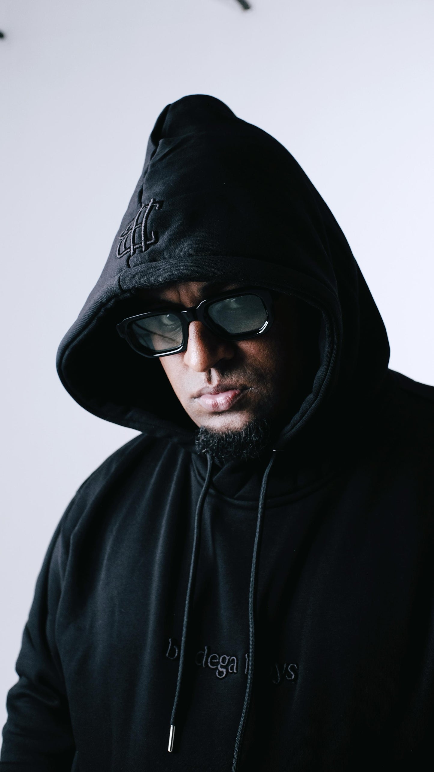 00 HOODIE TRIPLE BLACK OG